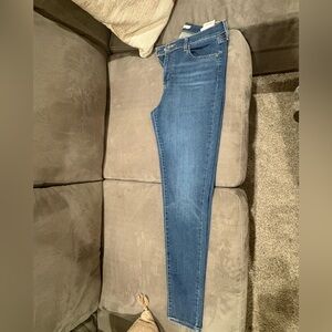 Levi’s 720 High Rise Super Skinny Classic Blue Women's Jeans